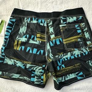 QuickSilver short NEW with tags
